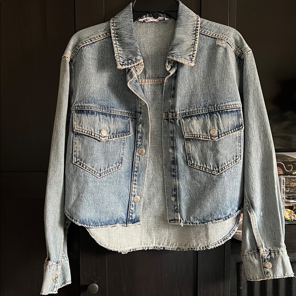 Zara Jackets & Blazers - Zara Jean shirt jacket